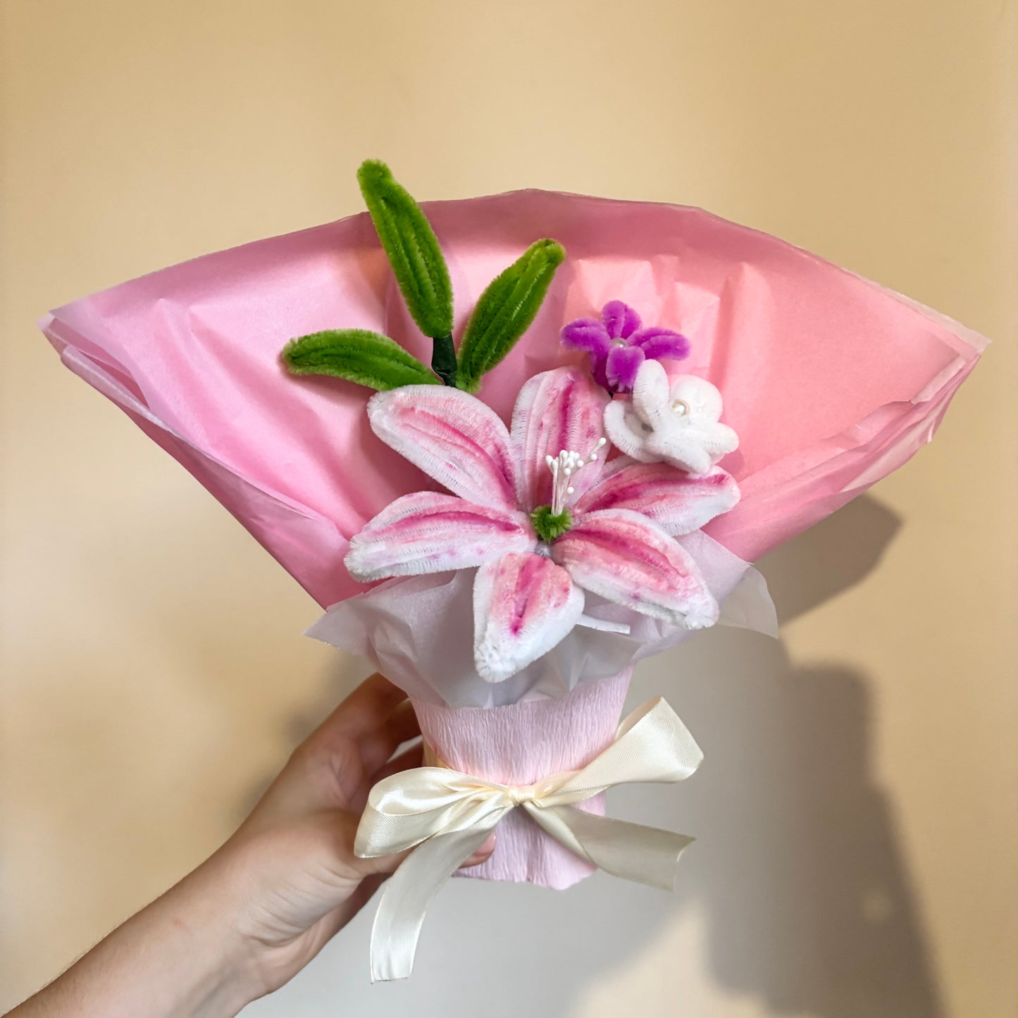 Ramo Lirio Blanco y Rosa Limpiapipas
