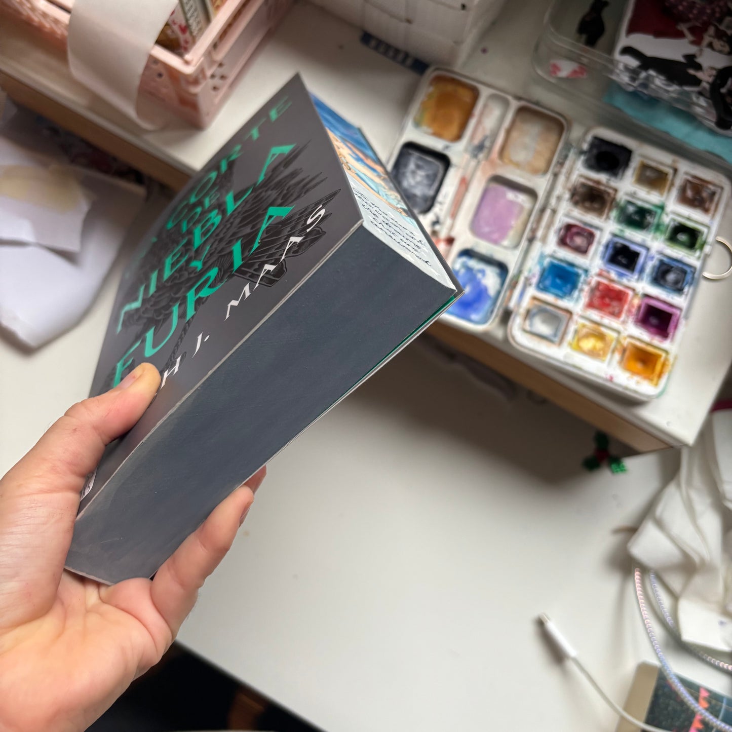 PACK LIMITADO UNA CORTE DE NIEBLA Y FURIA EDICIÓN ESPAÑOL CANTOS PINTADOS