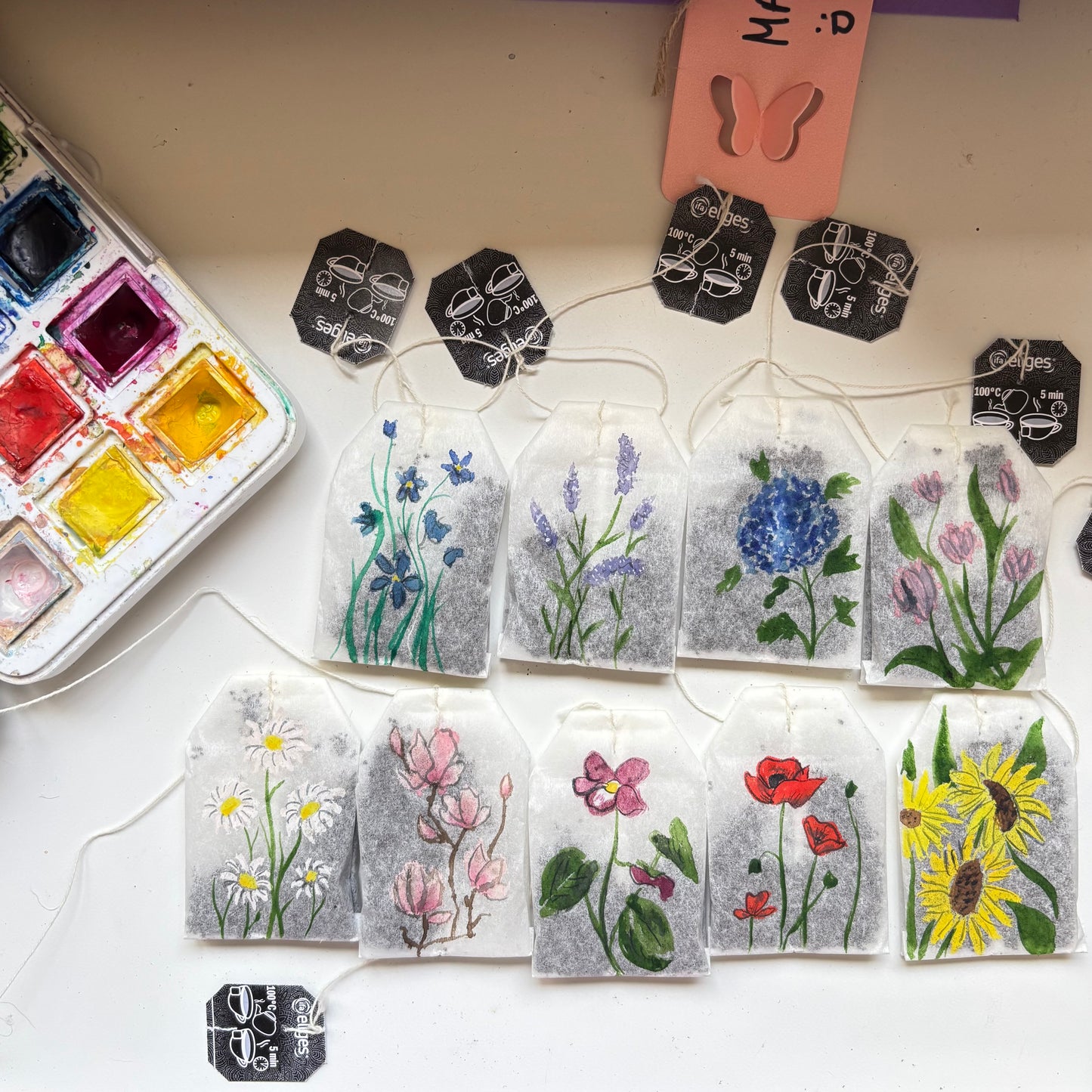 Marcapáginas pintados a mano (bolsitas de té)