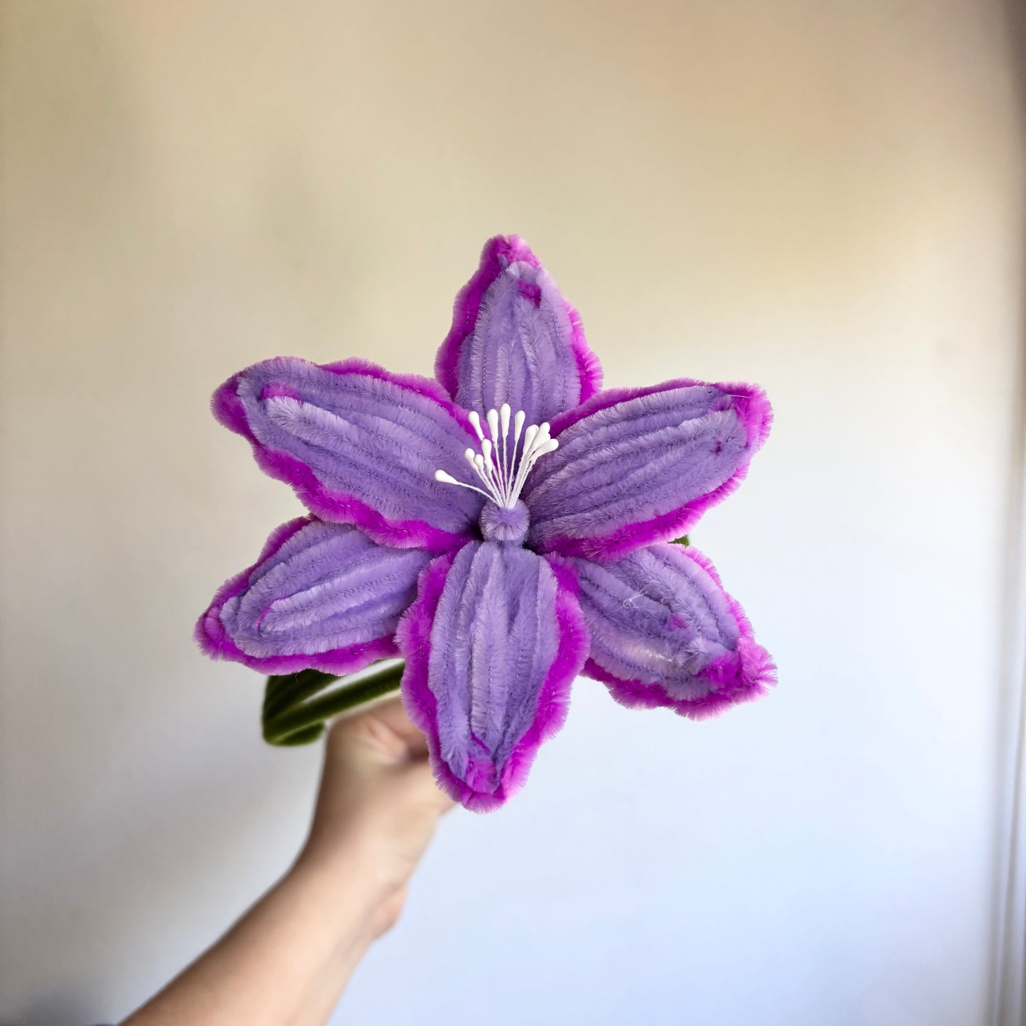 Flor Lirio Morado Limpiapipas