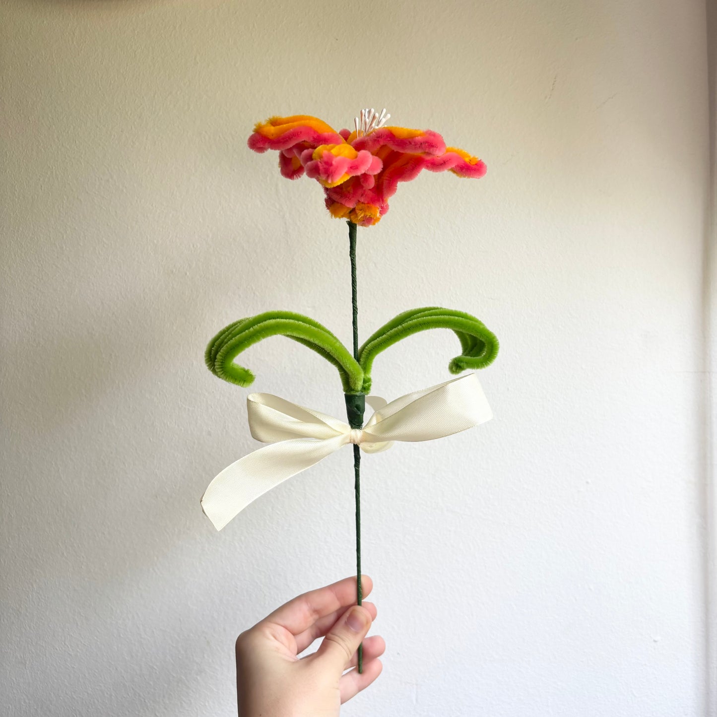 Flor Lirio Naranja y Coral Limpiapipas